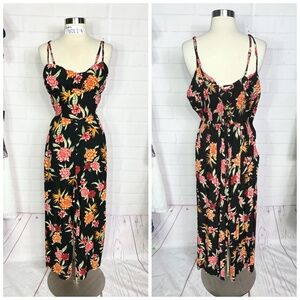 NWT🤩 |•DEREK HEART•| Tropical Floral Lace Up Back Jumpsuit